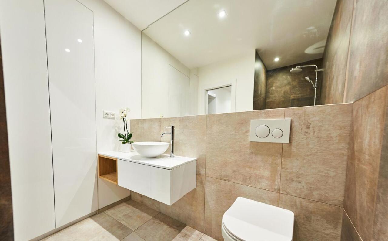 קושיצה Beautiful Apartment Near The City Center מראה חיצוני תמונה
